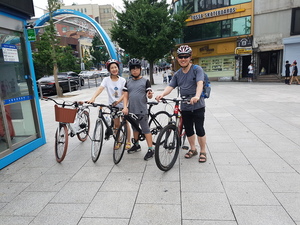 지방에서 급상경 가족과함께 픽시로 한강을 달린다.