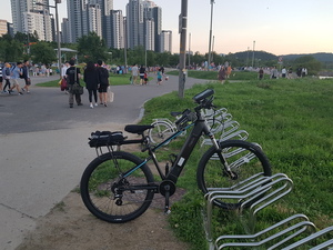 한강서 자전거즐기기
