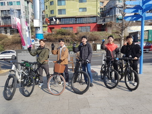 Han River Riding, a unity rally for Seoul National