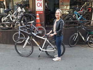 British lady rents bicycles for a long time.