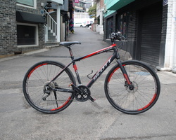 Scott Metrix (1)